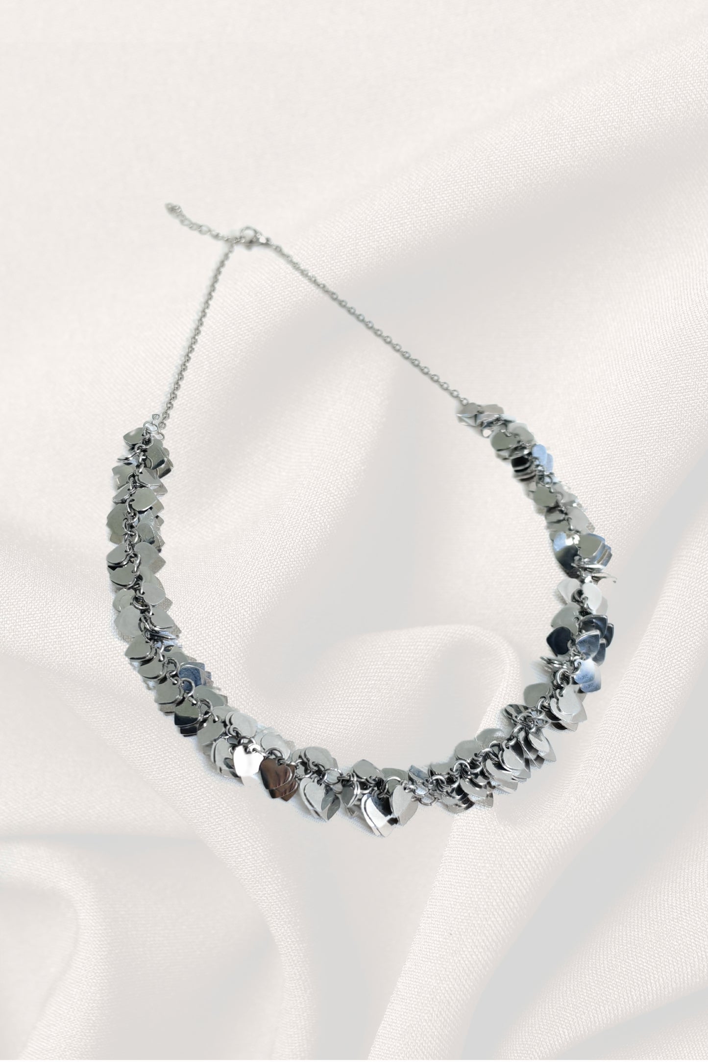 24 COLLAR CORAZONES