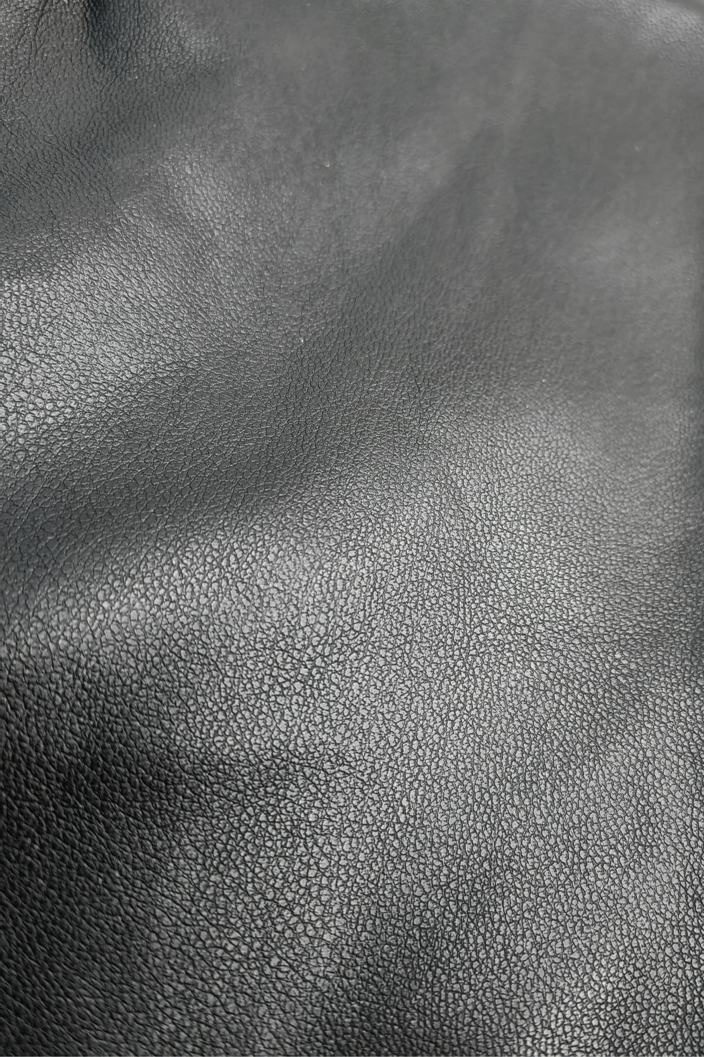 24 SHORT EFECTO PIEL MAIDEN