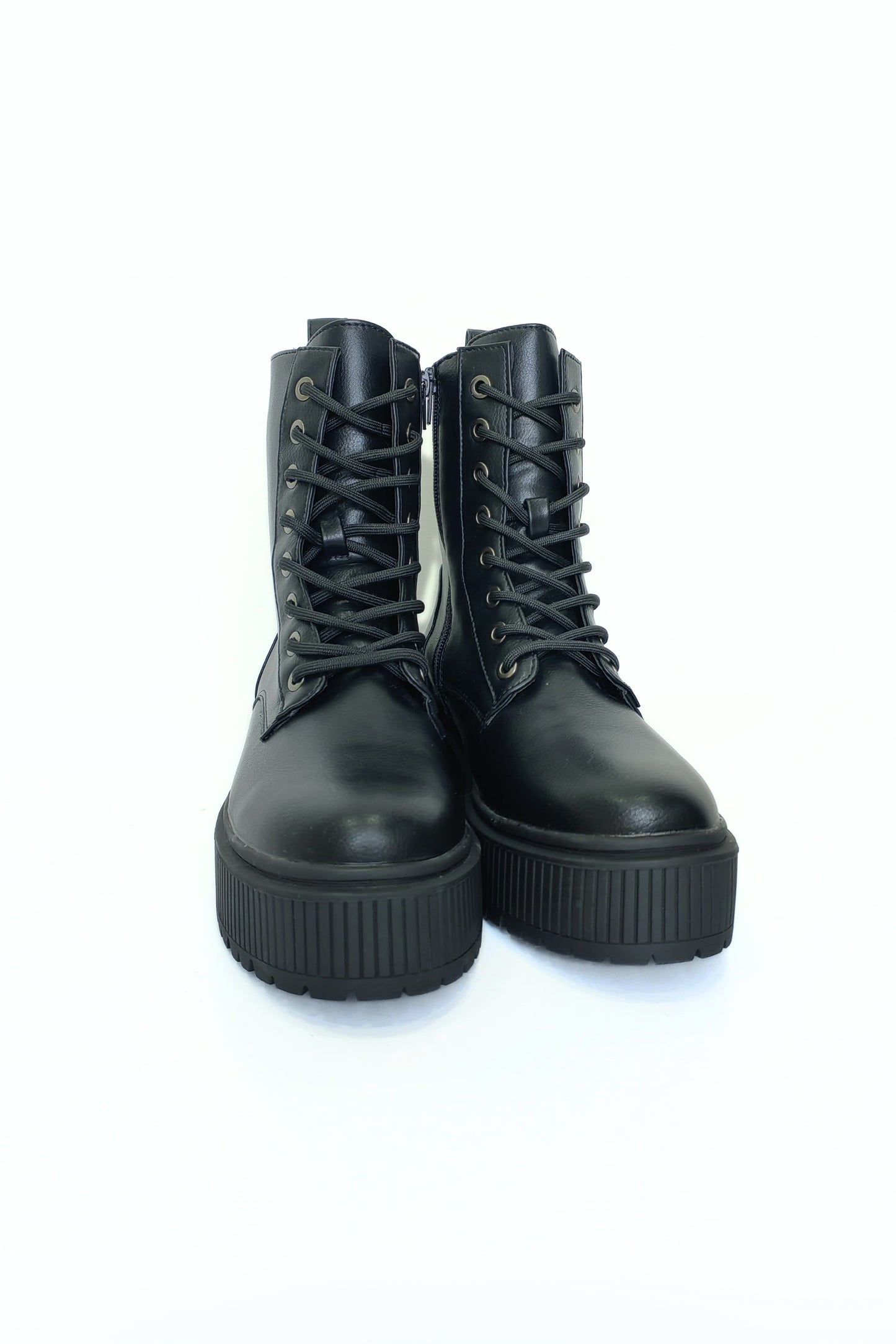 24 BOTAS KHARLAN