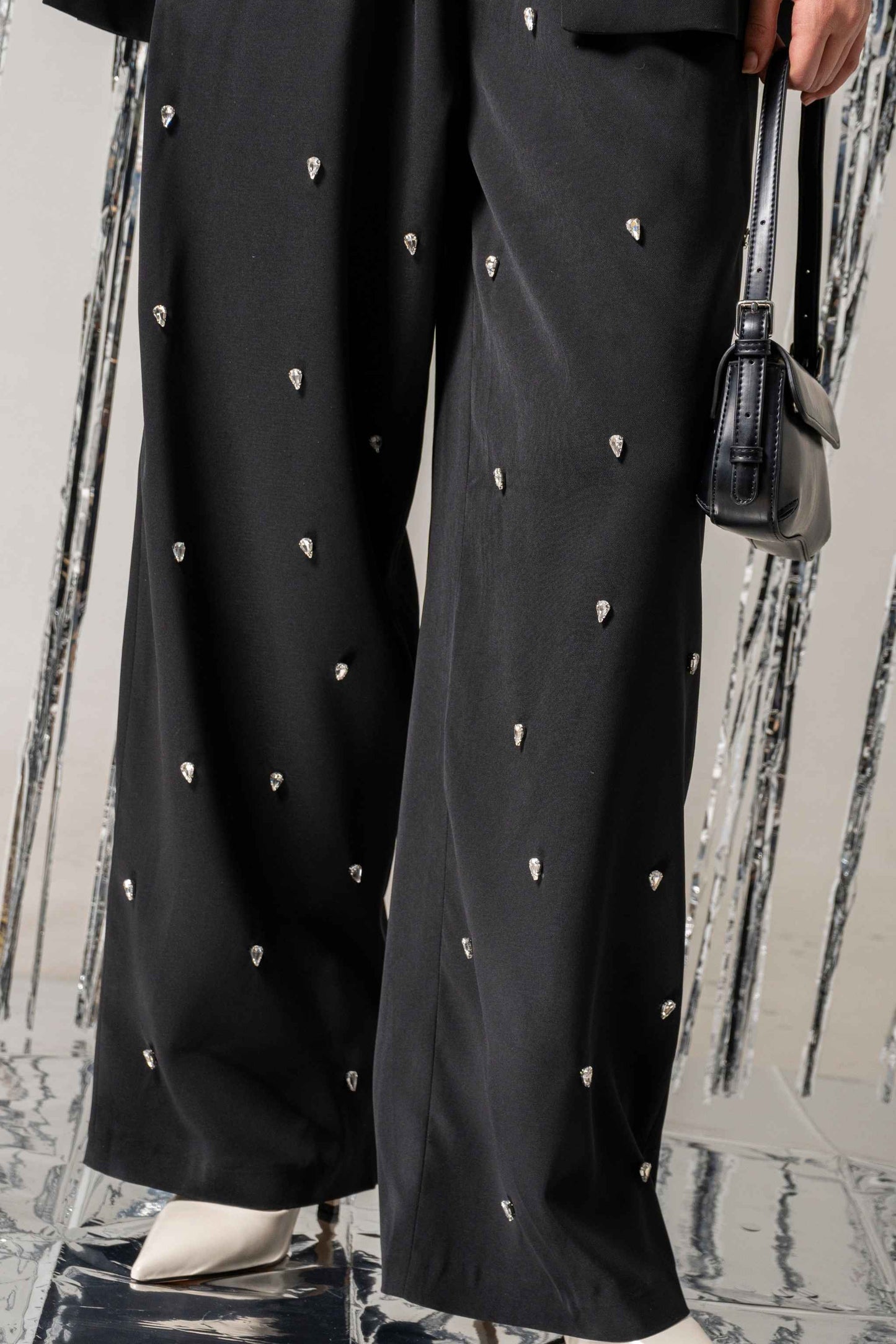 25 PANTALON VESTIR APLIQUES 7822