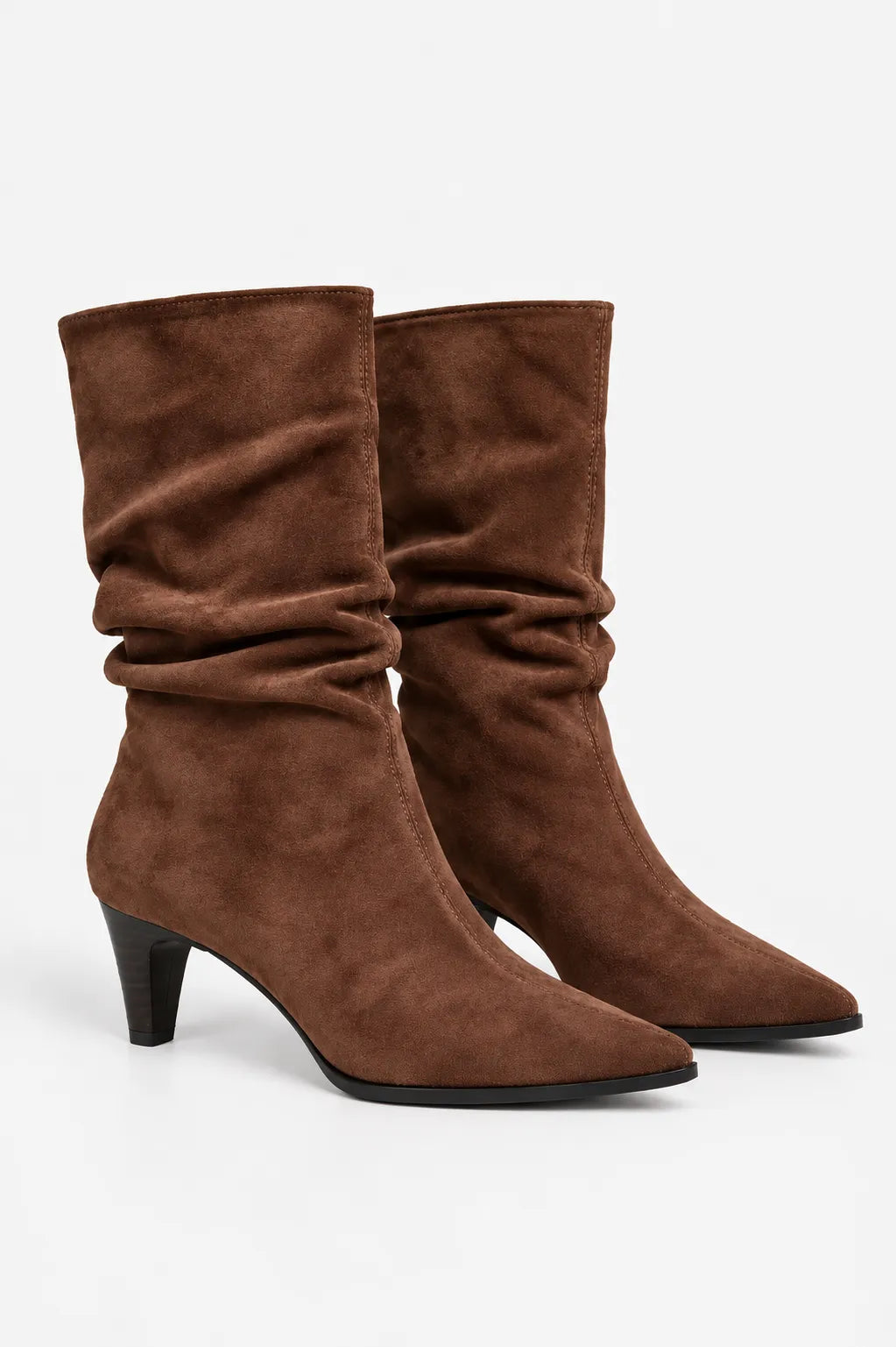 26 BOTAS SLOUCHY SUEDE 8915