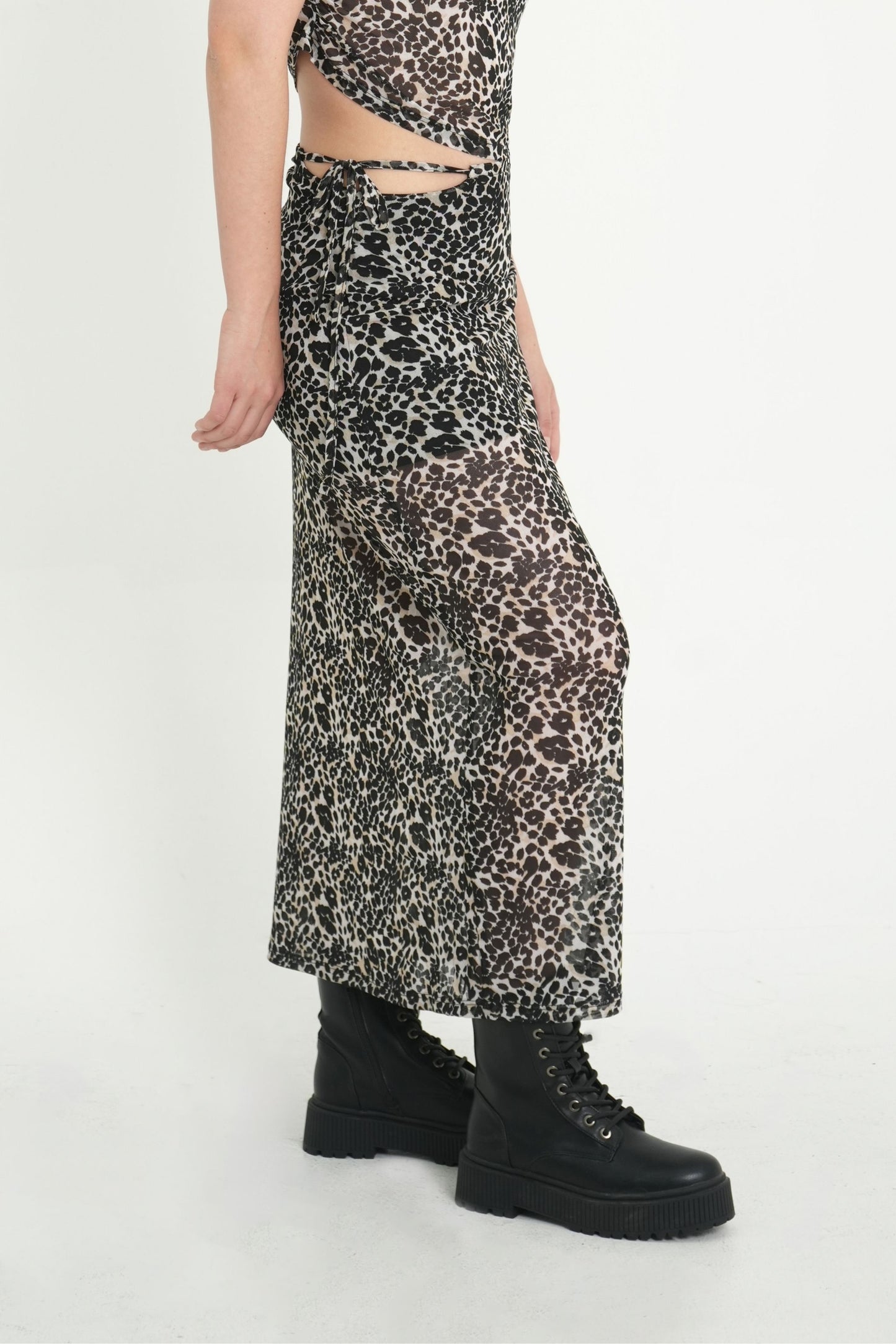 FALDA MIDI CUT OUT 7336
