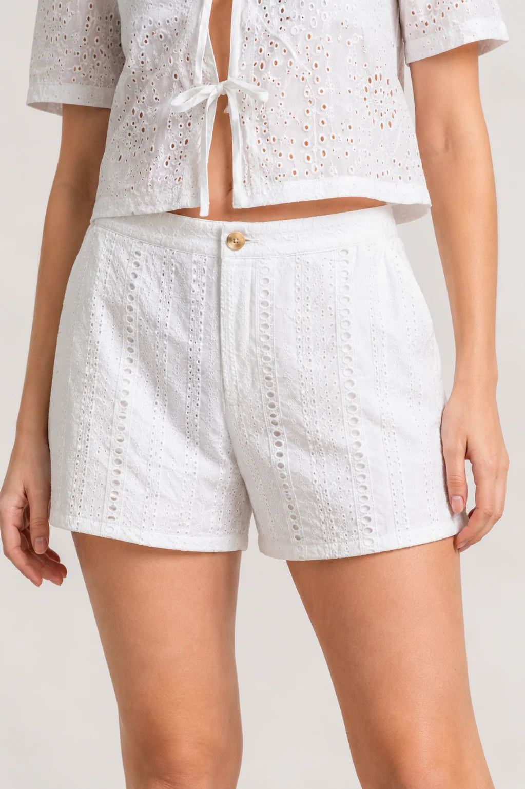 BH SHORT BORDADO 8421