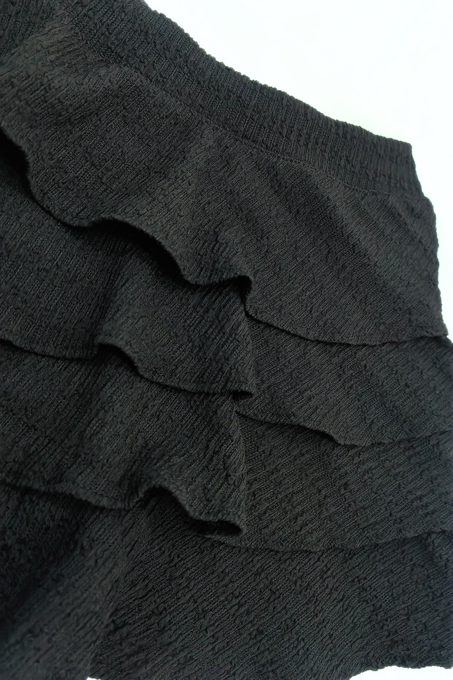 BH SHORT RUFLE TEXTURA 6590