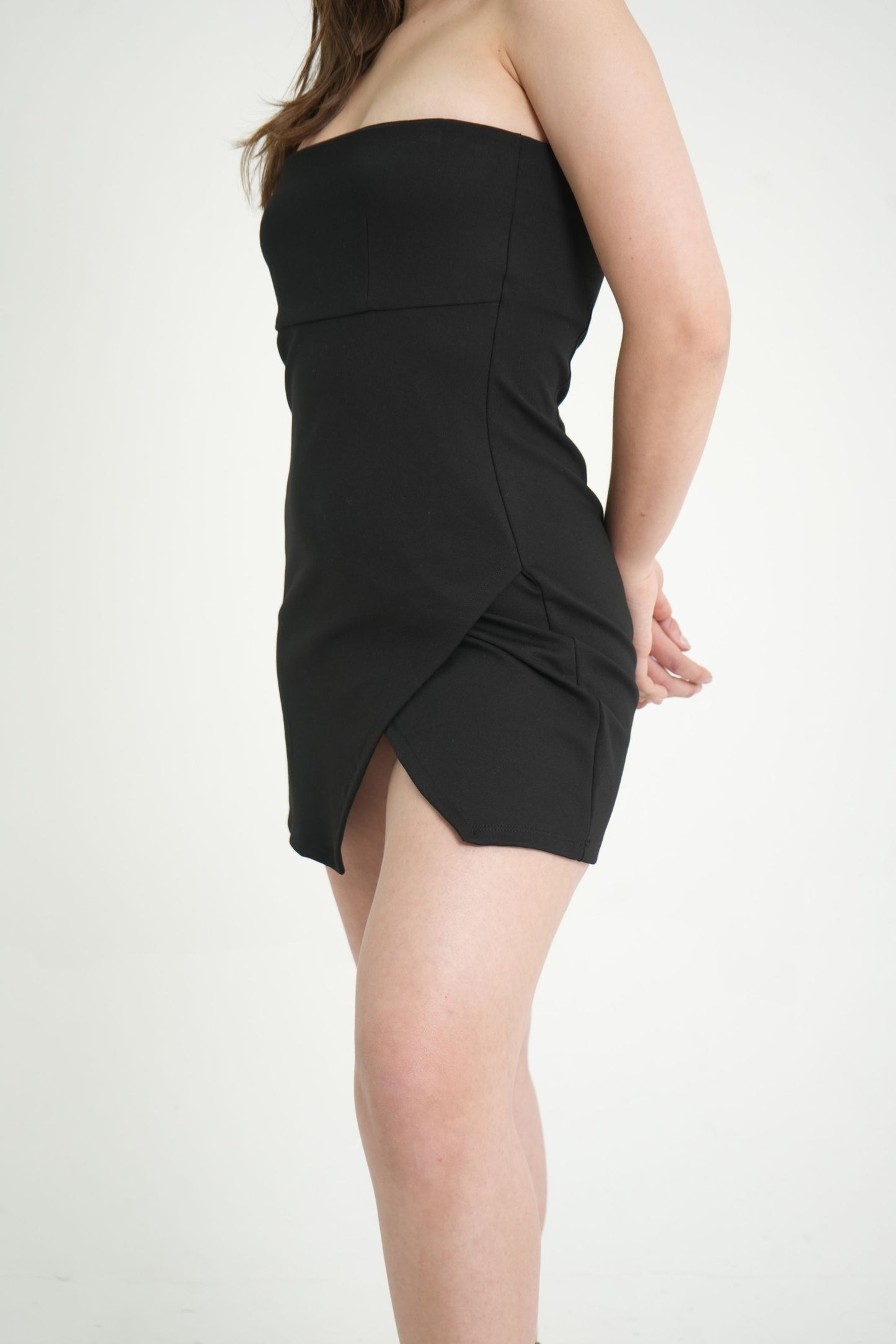 BH VESTIDO CORTO STRAPLESS 6616