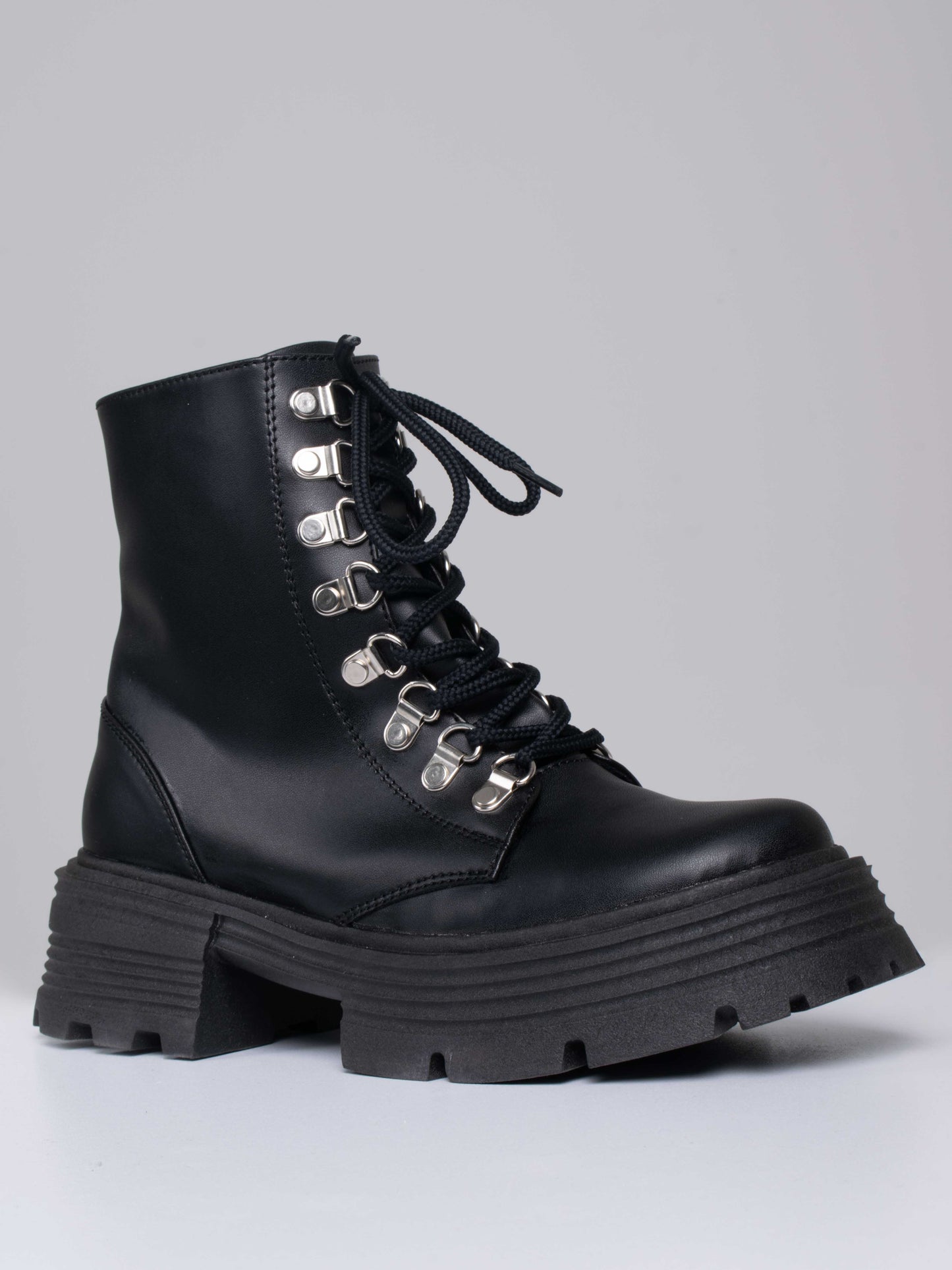 BOTINES LAU ACORDONADOS ZACK