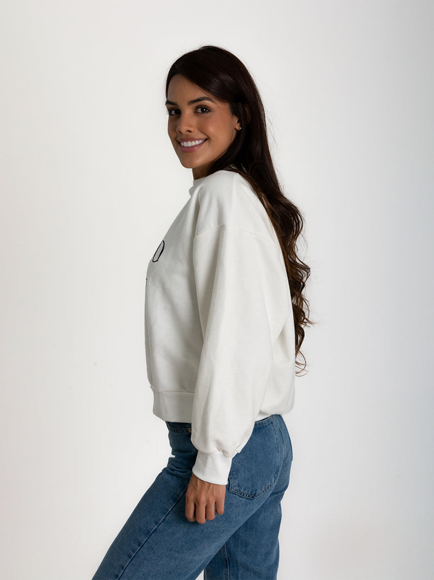 BUZO OVERSIZE ABIGAIL NEGR0