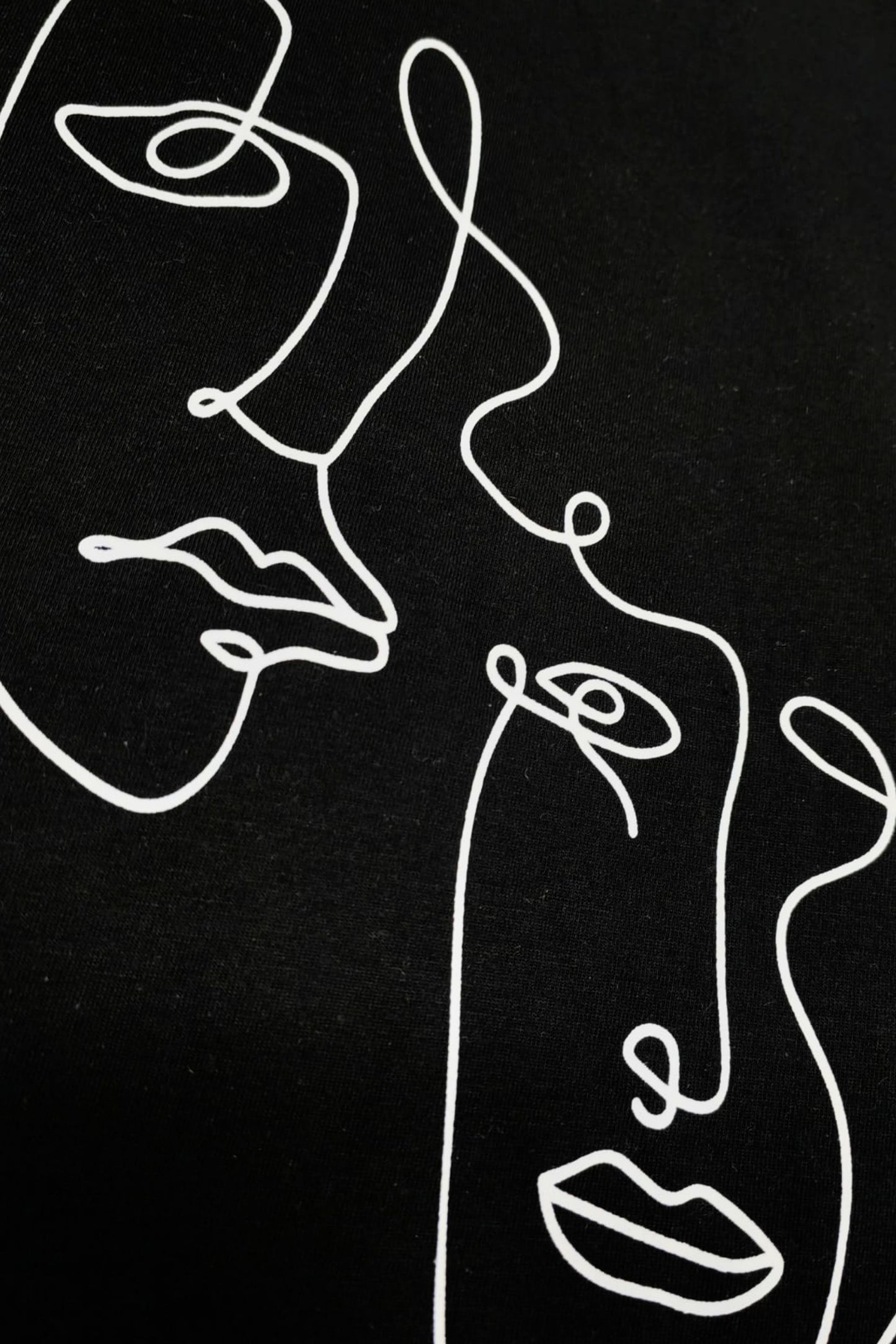 CAMISETA BASICA ROSTRO DOBLE FOUR