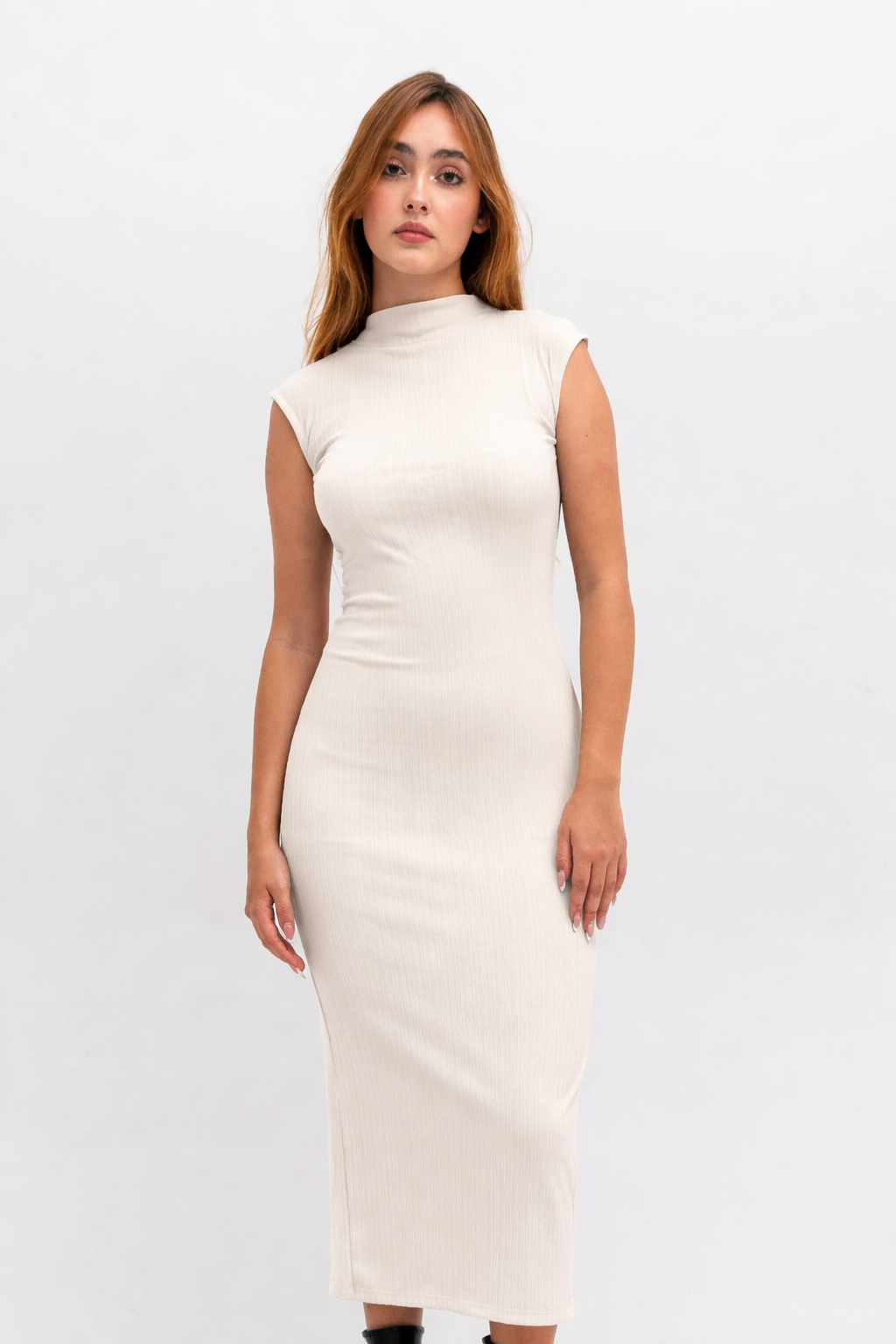 BH VESTIDO CUELLO ALTO SLIT FIT 8051