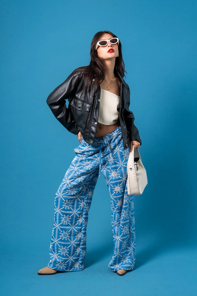 BH PANTALON BORDADO 8236