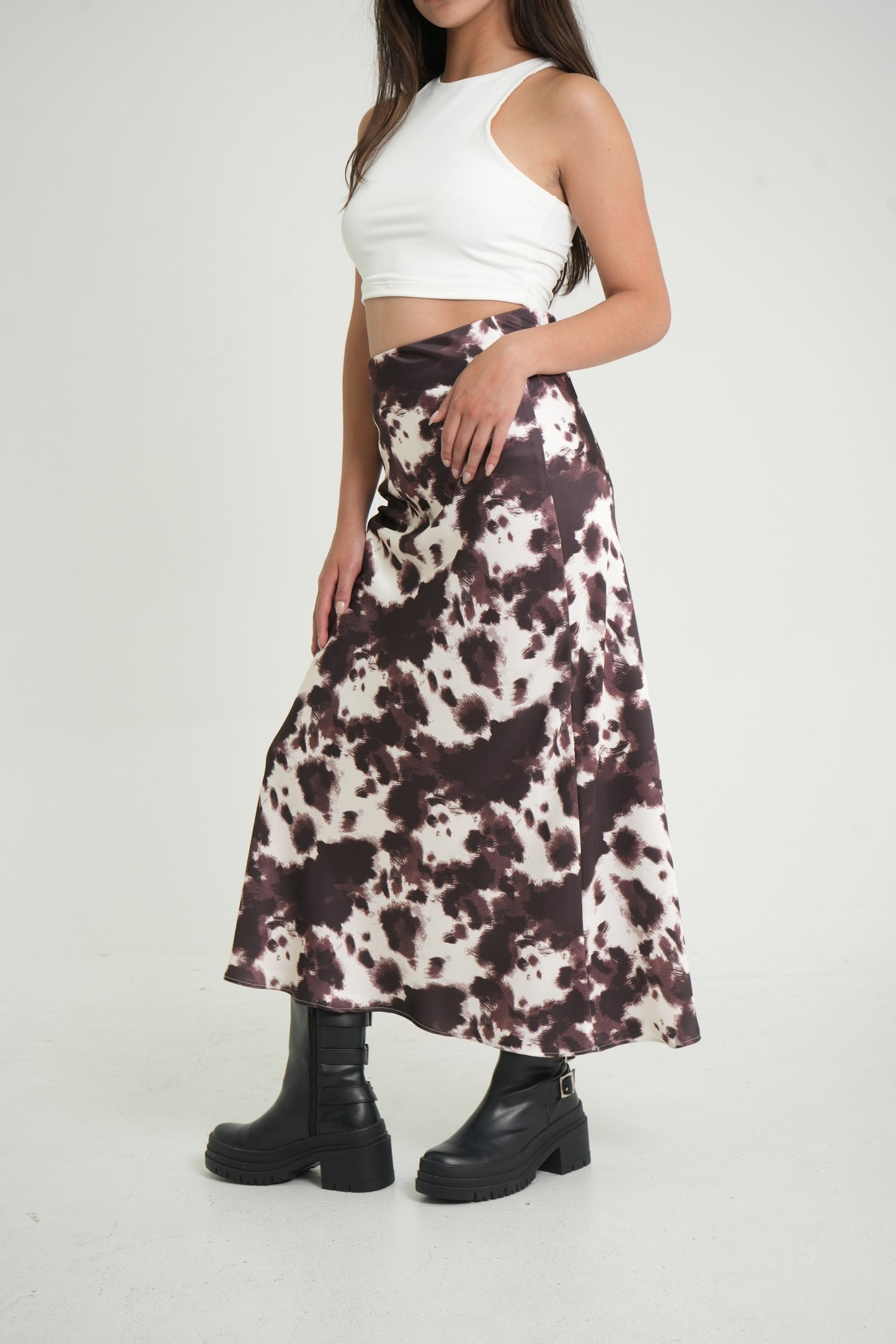 FALDA MIDI FLUIDA 7809