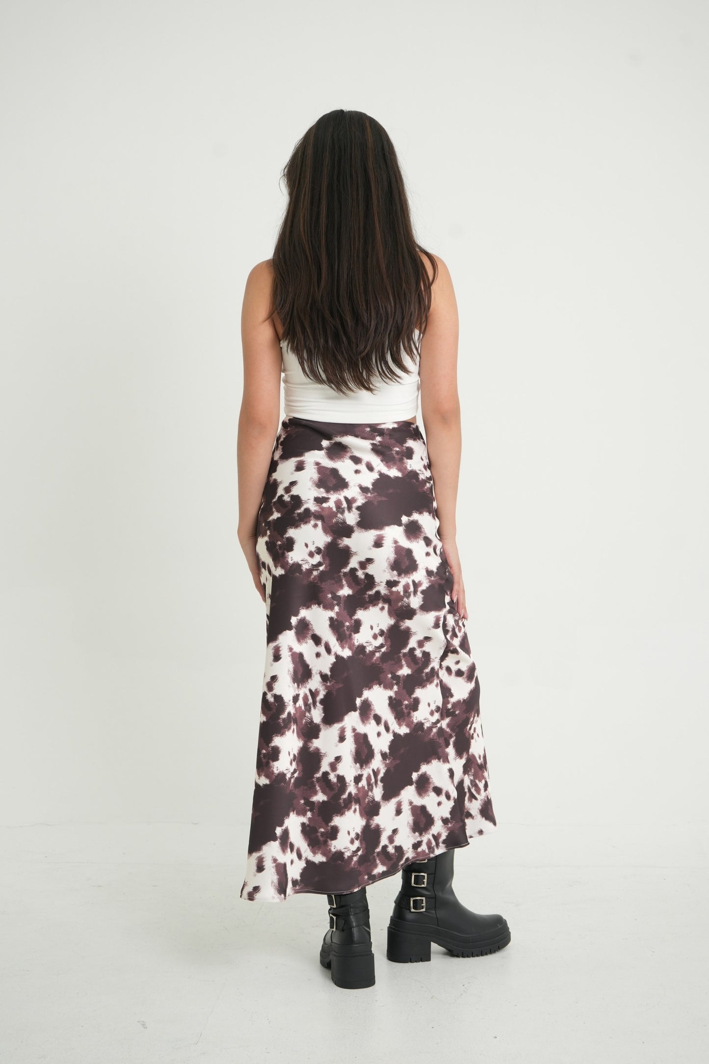 FALDA MIDI FLUIDA 7809
