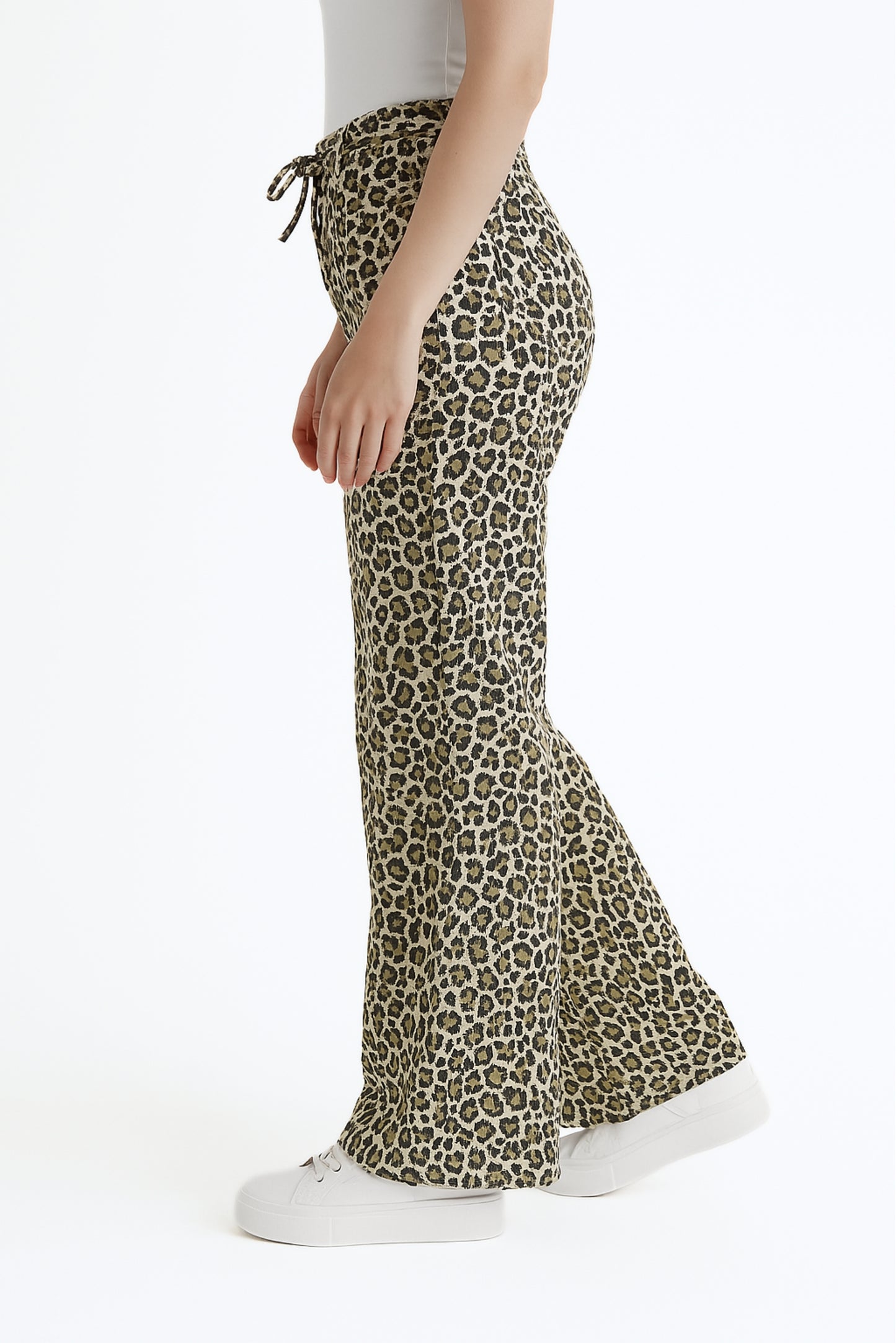JEANS WIDE LEG CINTURON MAAT