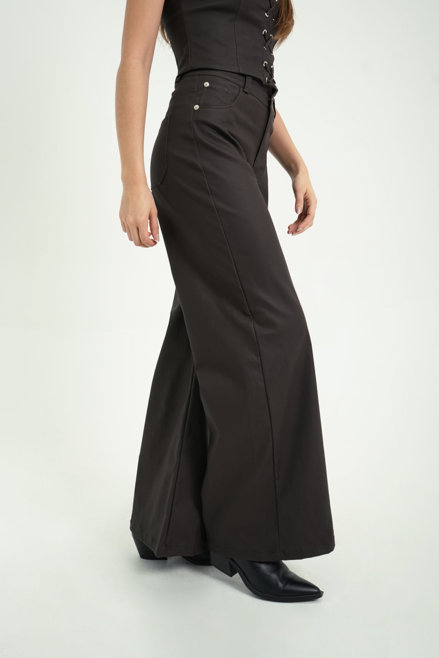PANTALON WIDE LEG EFECTO PIEL 7302