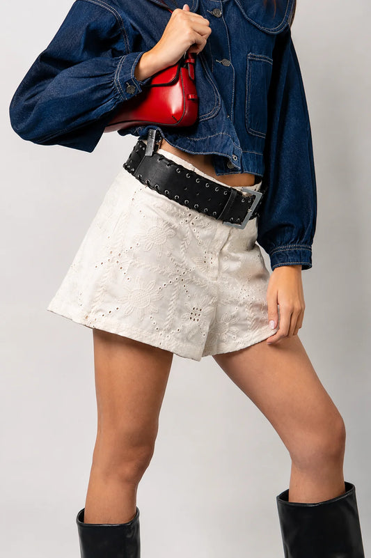 SHORT BORDADO G-C 8238