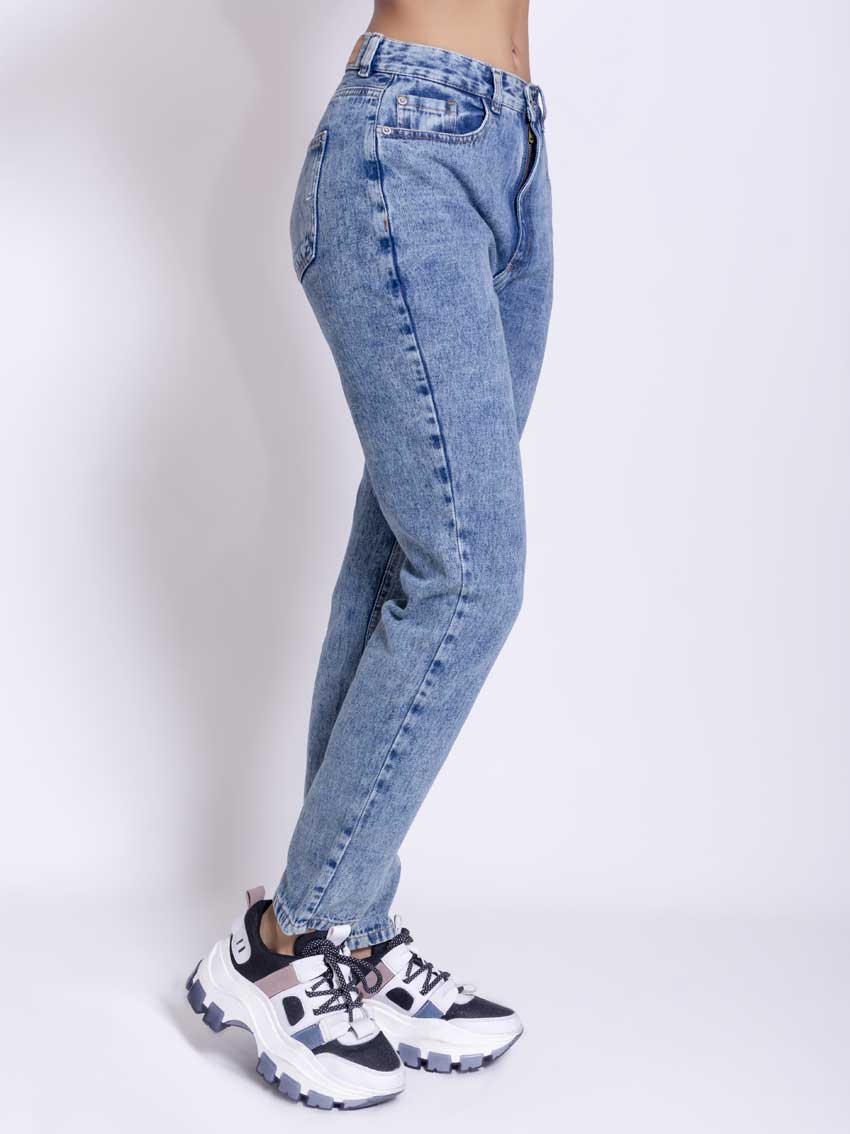 Jean Momfit Nina.