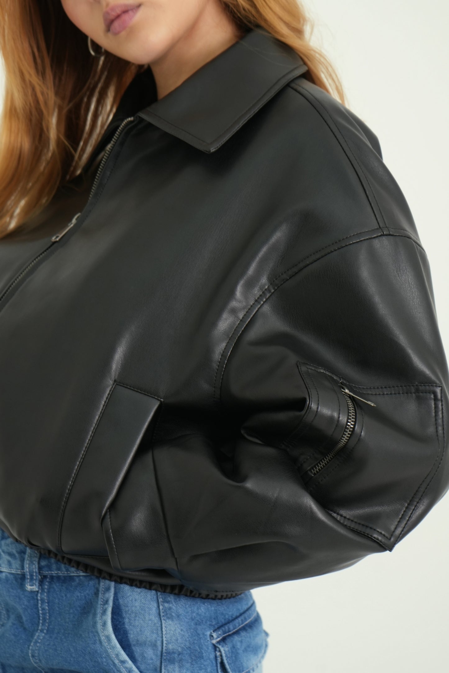 24 CHAQUETA BOMBER EFECTO PIEL DIMAS ONE
