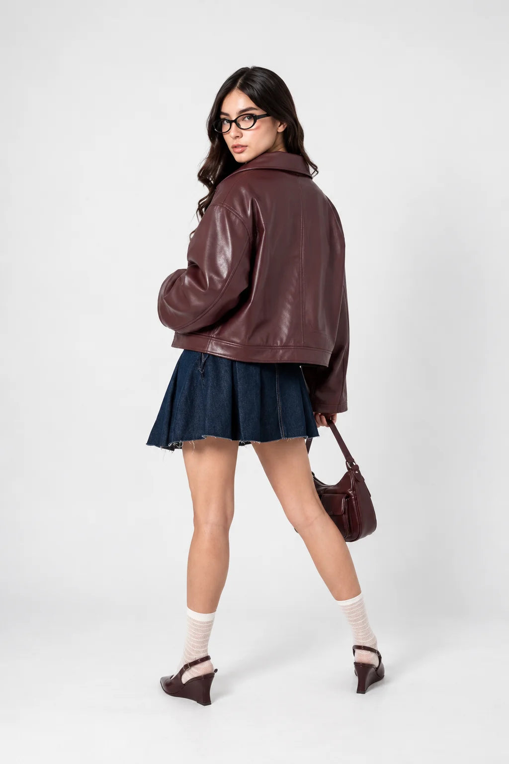 24 CHAQUETA CORTA EFECTO PIEL IRIEL ONE.