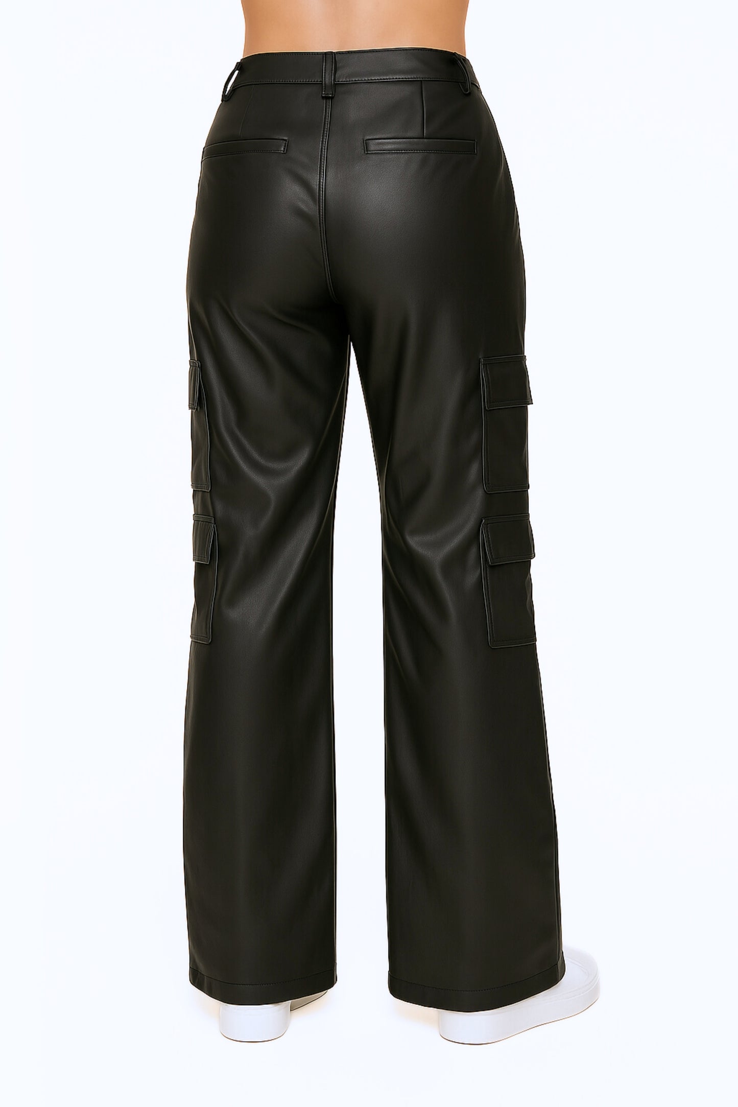 24 PANTALON CARGO EFECTO PIEL ILSA