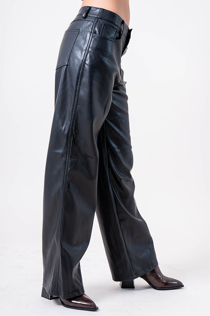 24 PANTALON STRAIGHT EFECTO PIEL IFE ONE.