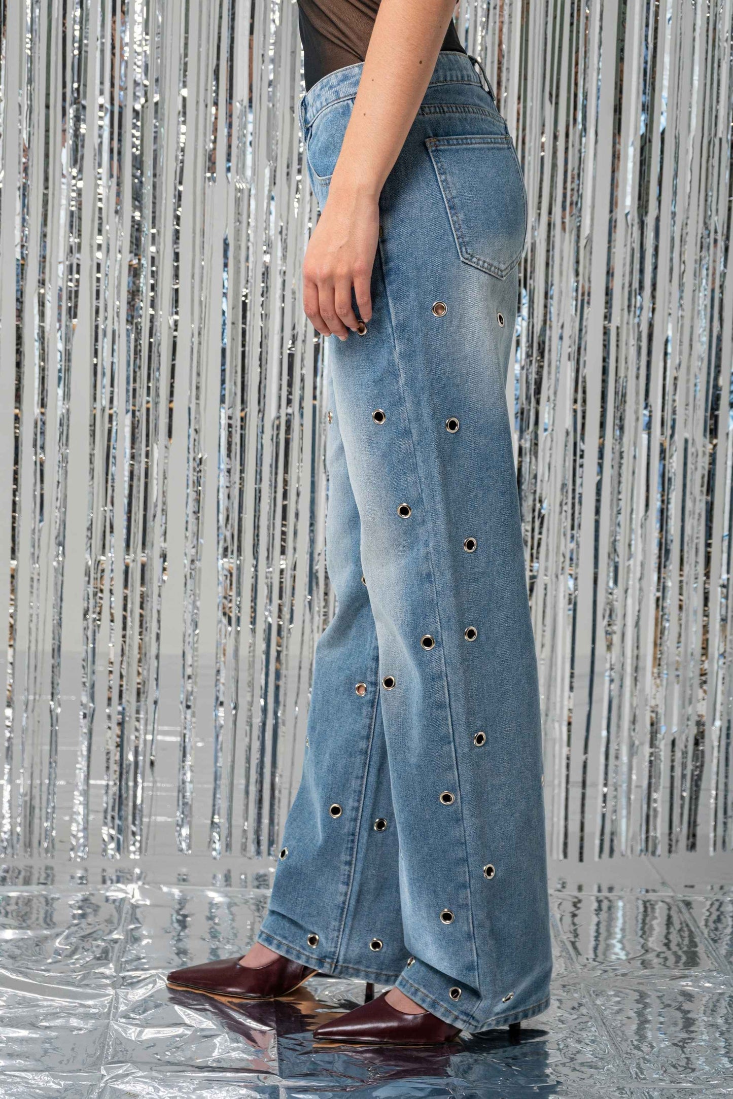 25 JEANS STRAIGHT OJALETES 7946