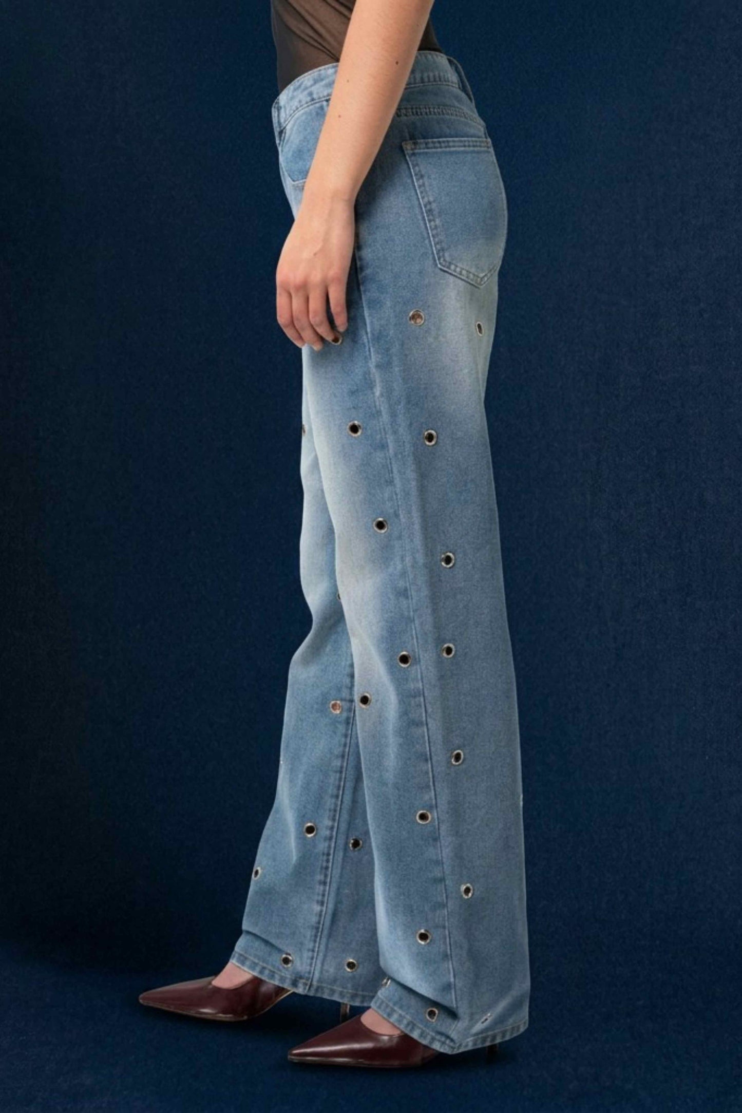 25 JEANS STRAIGHT OJALETES 7946