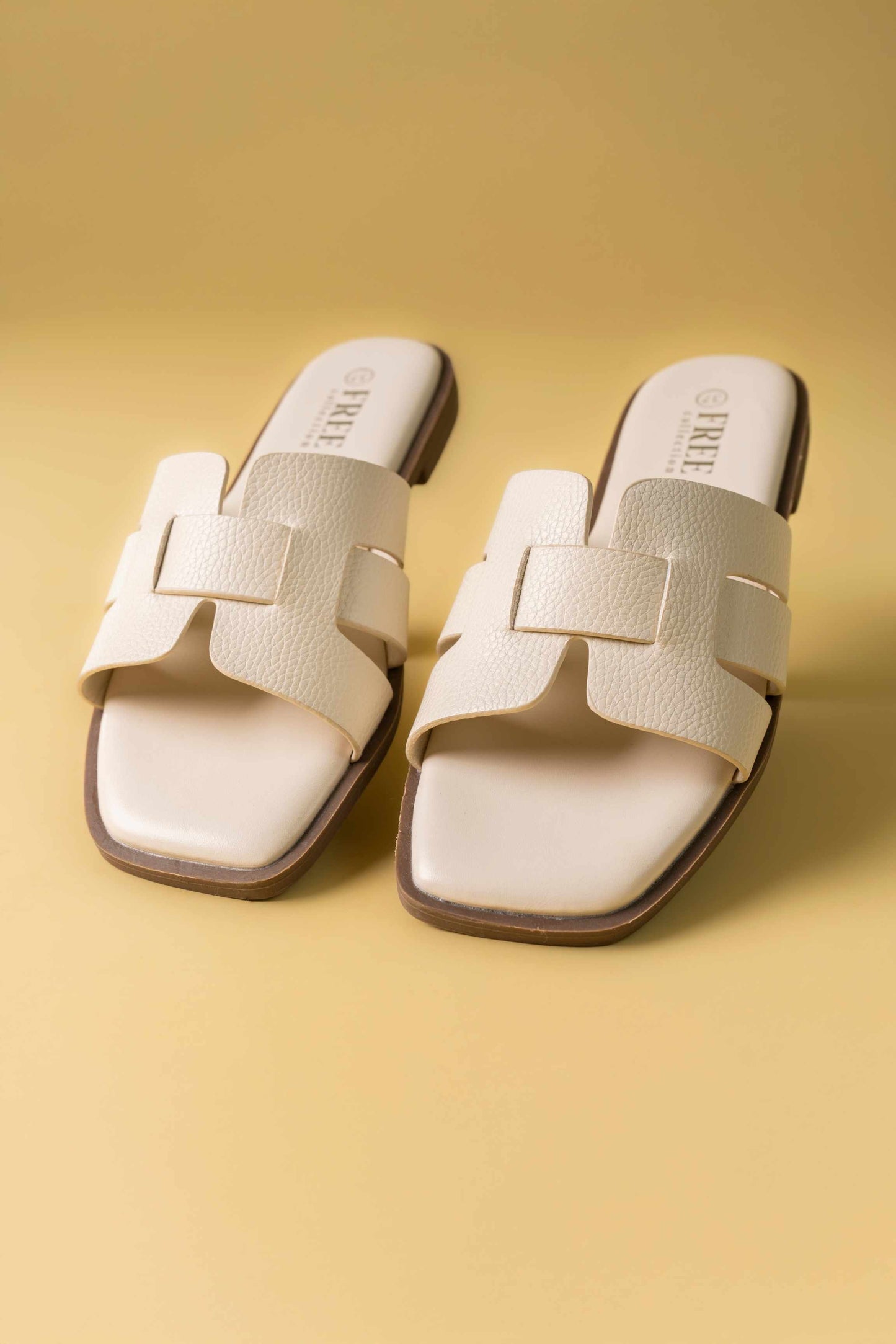 25 SANDALIA PLANA 7867