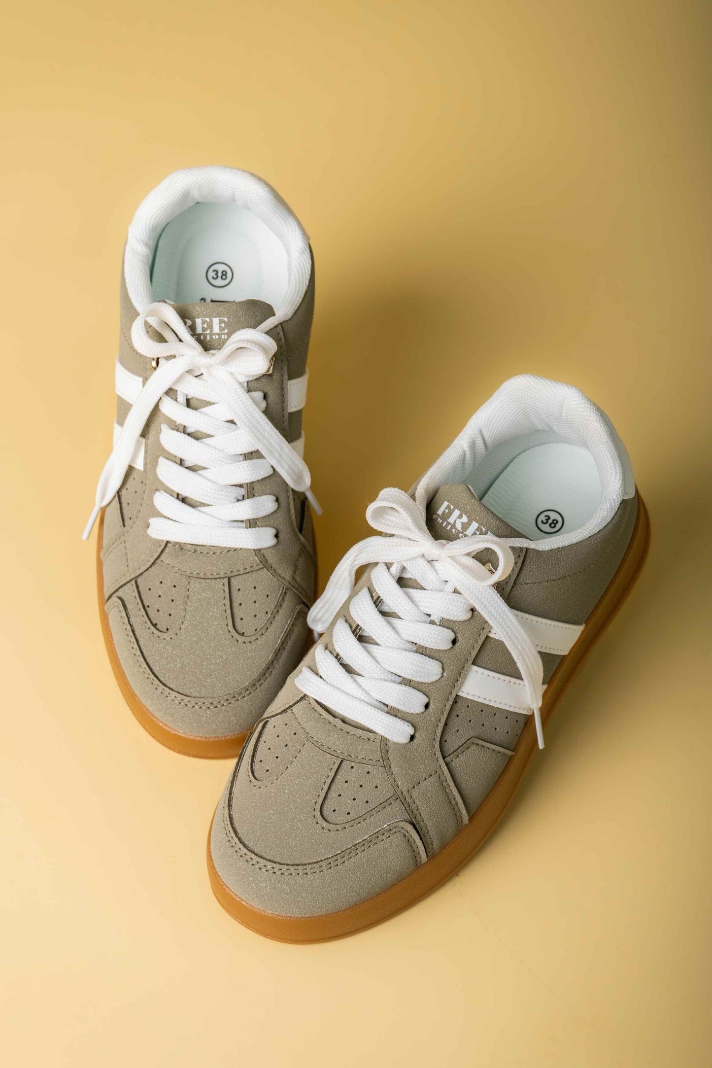 25 TENIS PLANOS 7885