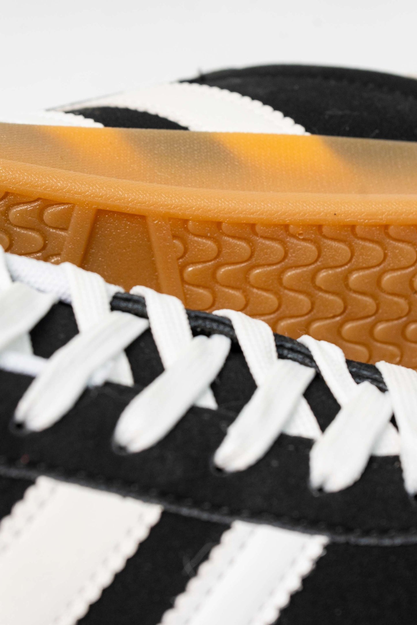 25 TENIS PLANOS 7895