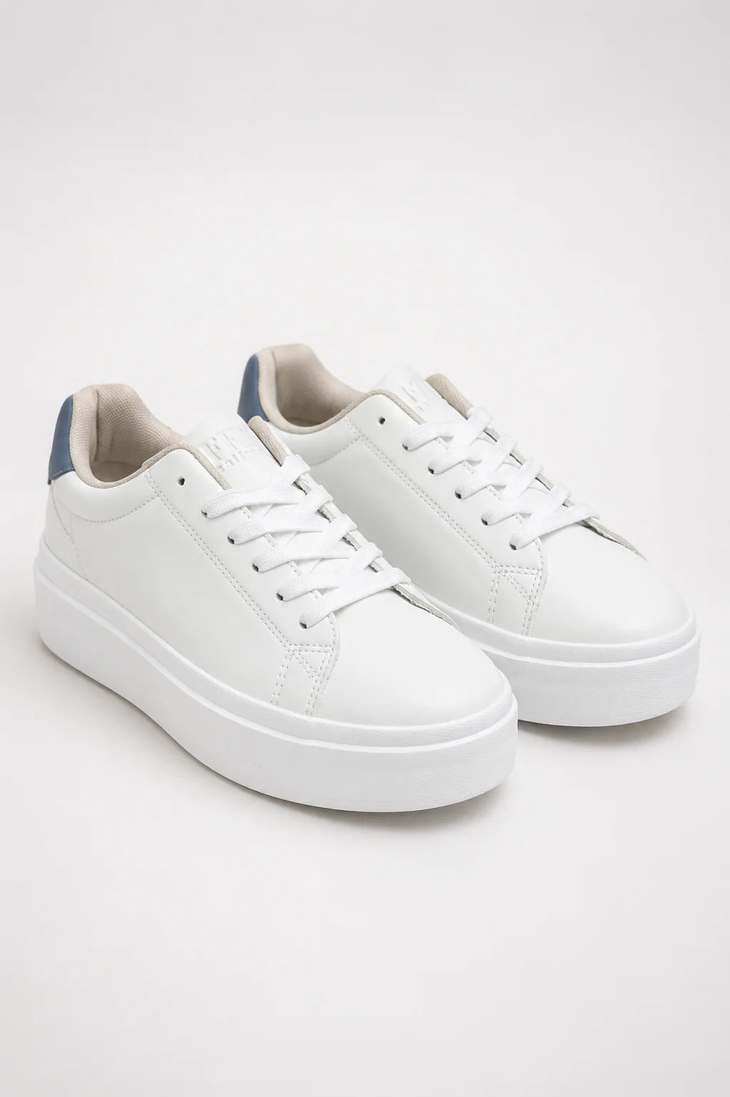 25 TENIS PLANOS 7979.