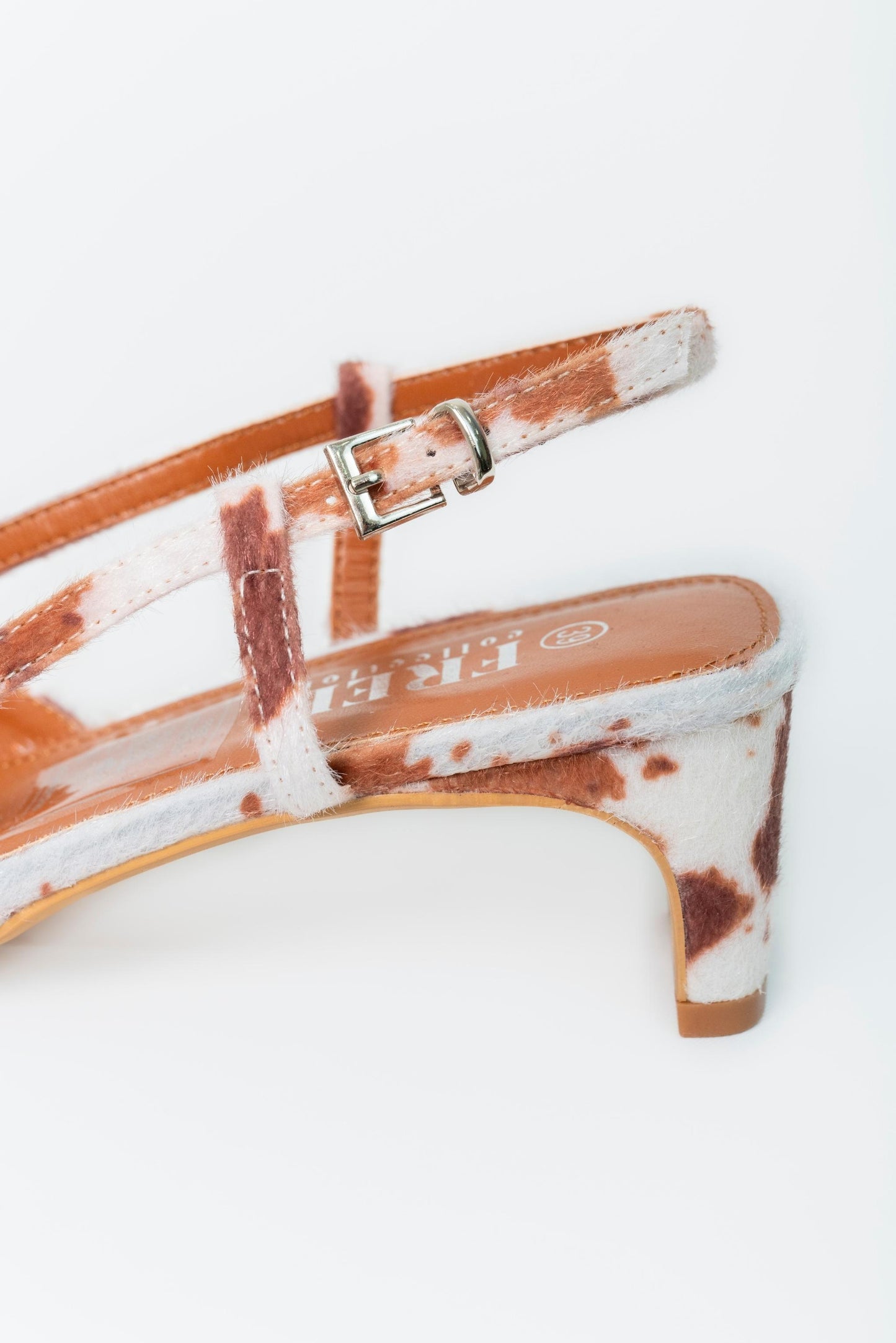 25 ZAPATO TACÓN 7876