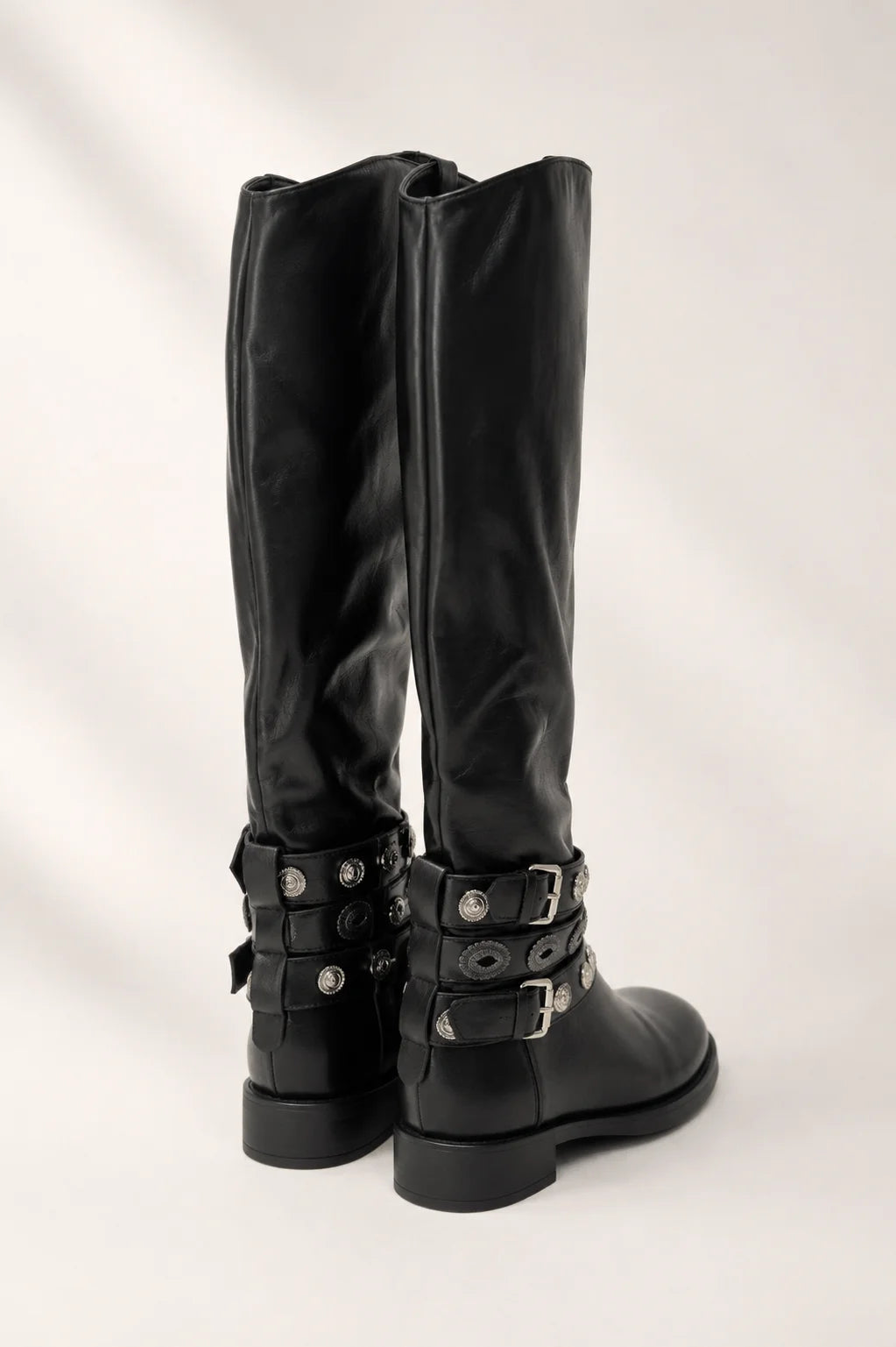 26 BOTAS CAÑA ALTA HEBILLA 9007