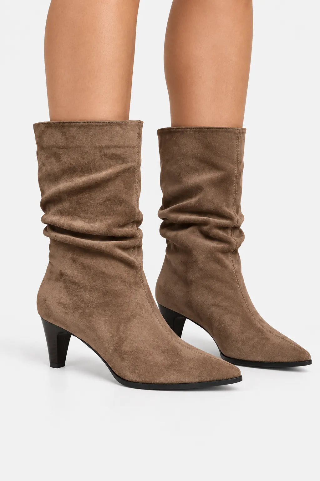 26 BOTAS SLOUCHY SUEDE 8915