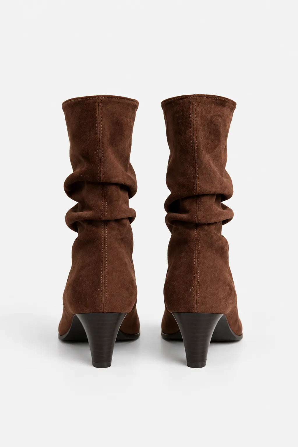 26 BOTAS SLOUCHY SUEDE 8915