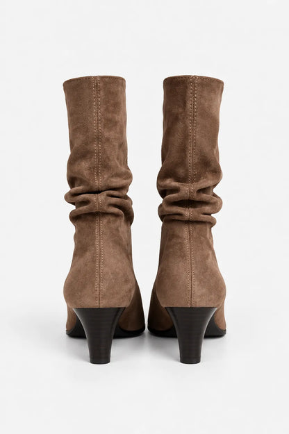 26 BOTAS SLOUCHY SUEDE 8915