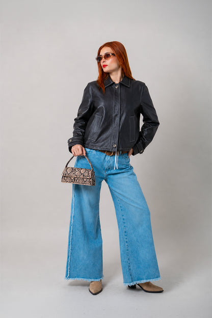 26 CHAQUETA CONTRASTE EFECTO PIEL 8762.