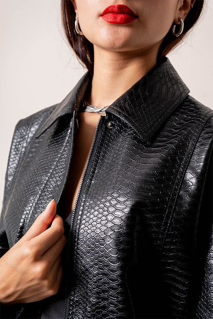 26 CHAQUETA CORTA EFECTO PIEL 8751.