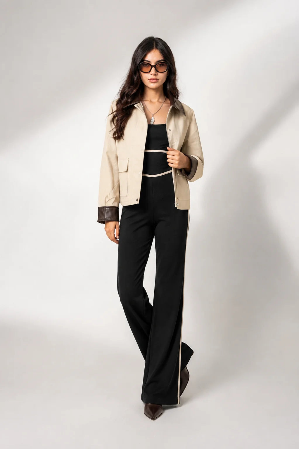 26 CHAQUETA CUELLO CONTRASTE 8754