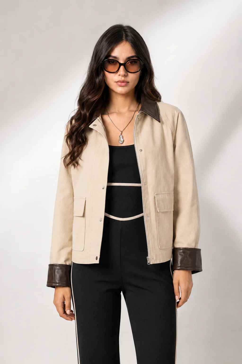 26 CHAQUETA CUELLO CONTRASTE 8754