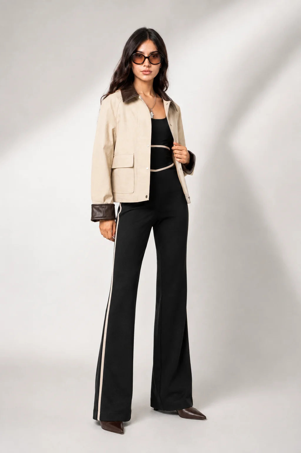 26 CHAQUETA CUELLO CONTRASTE 8754
