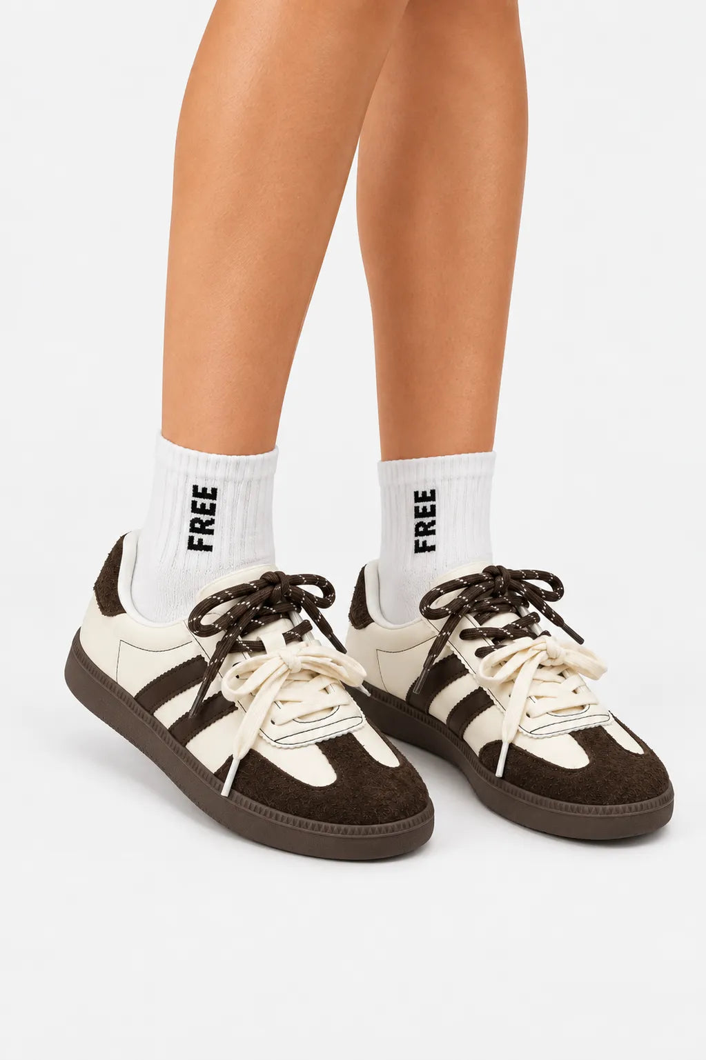 26 TENIS 8977