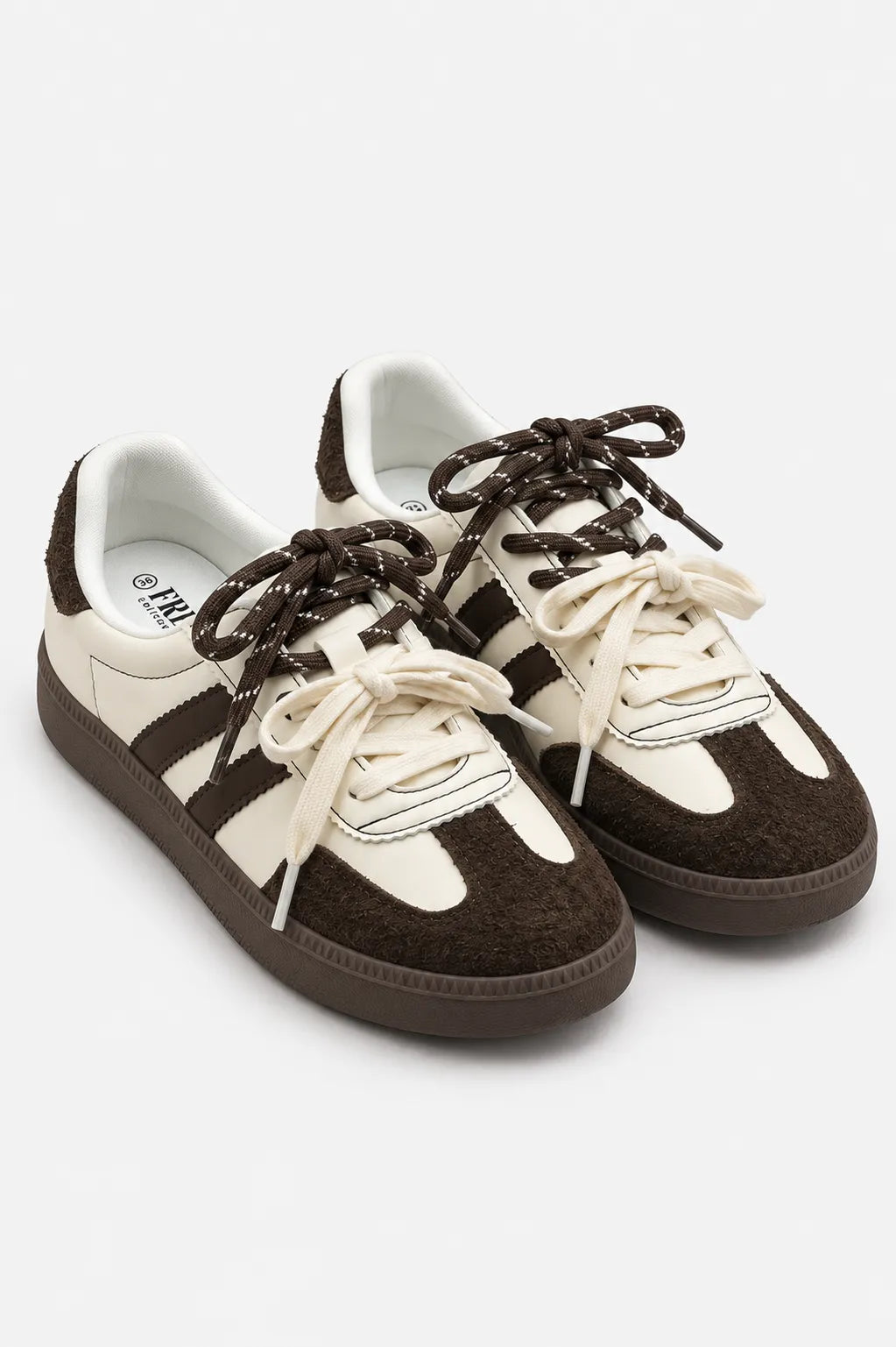 26 TENIS 8977