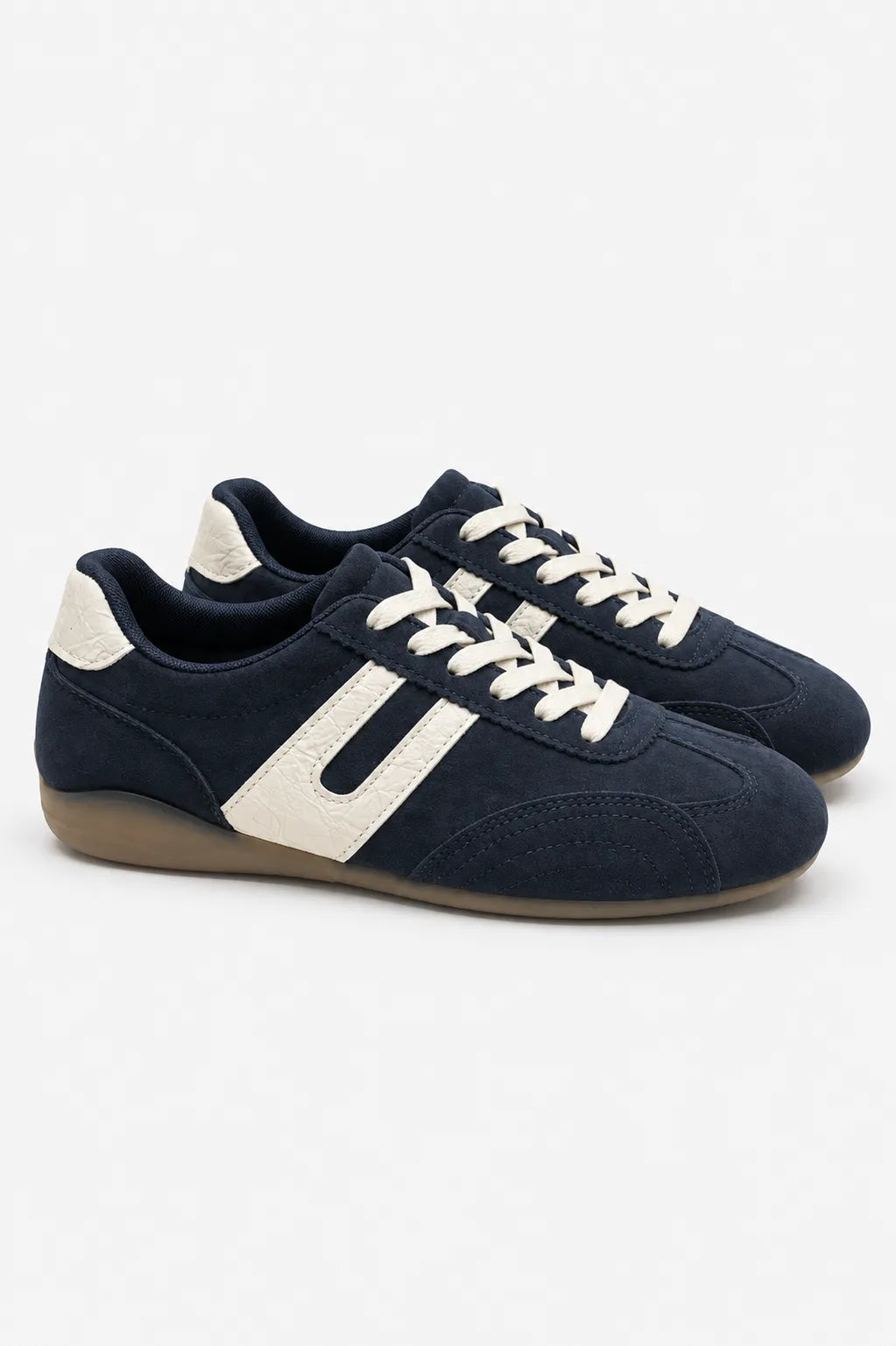 26 TENIS SUEDE 8972