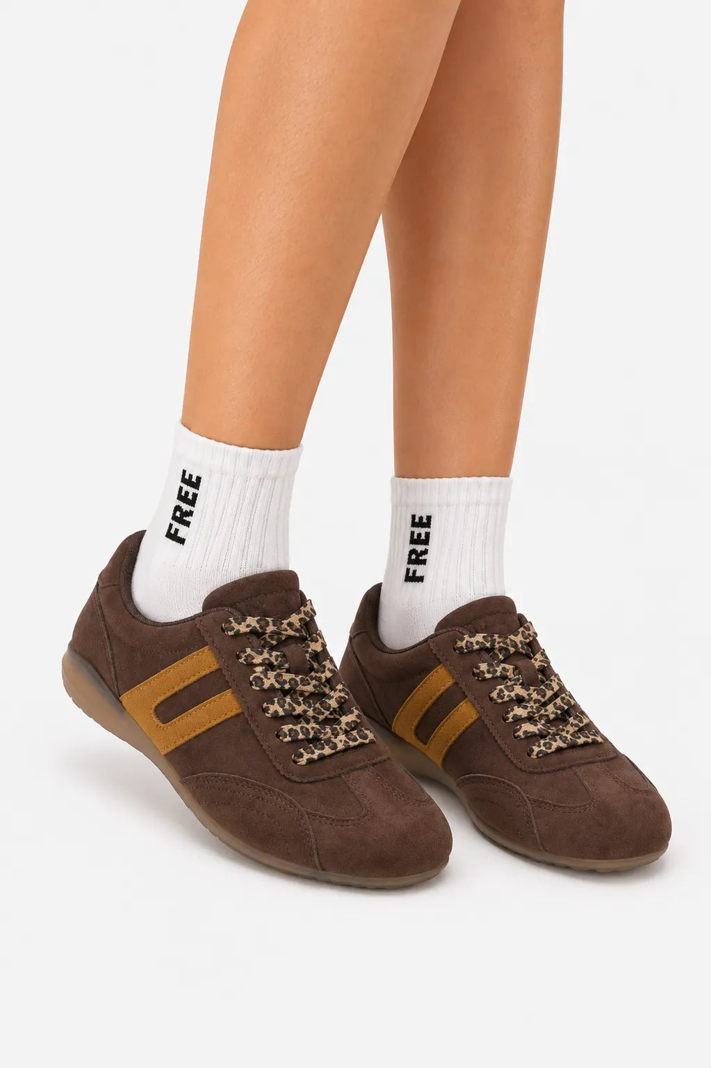 26 TENIS SUEDE 8972