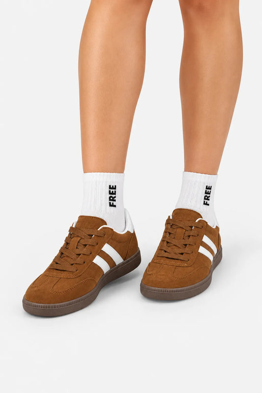 26 TENIS SUEDE 8984