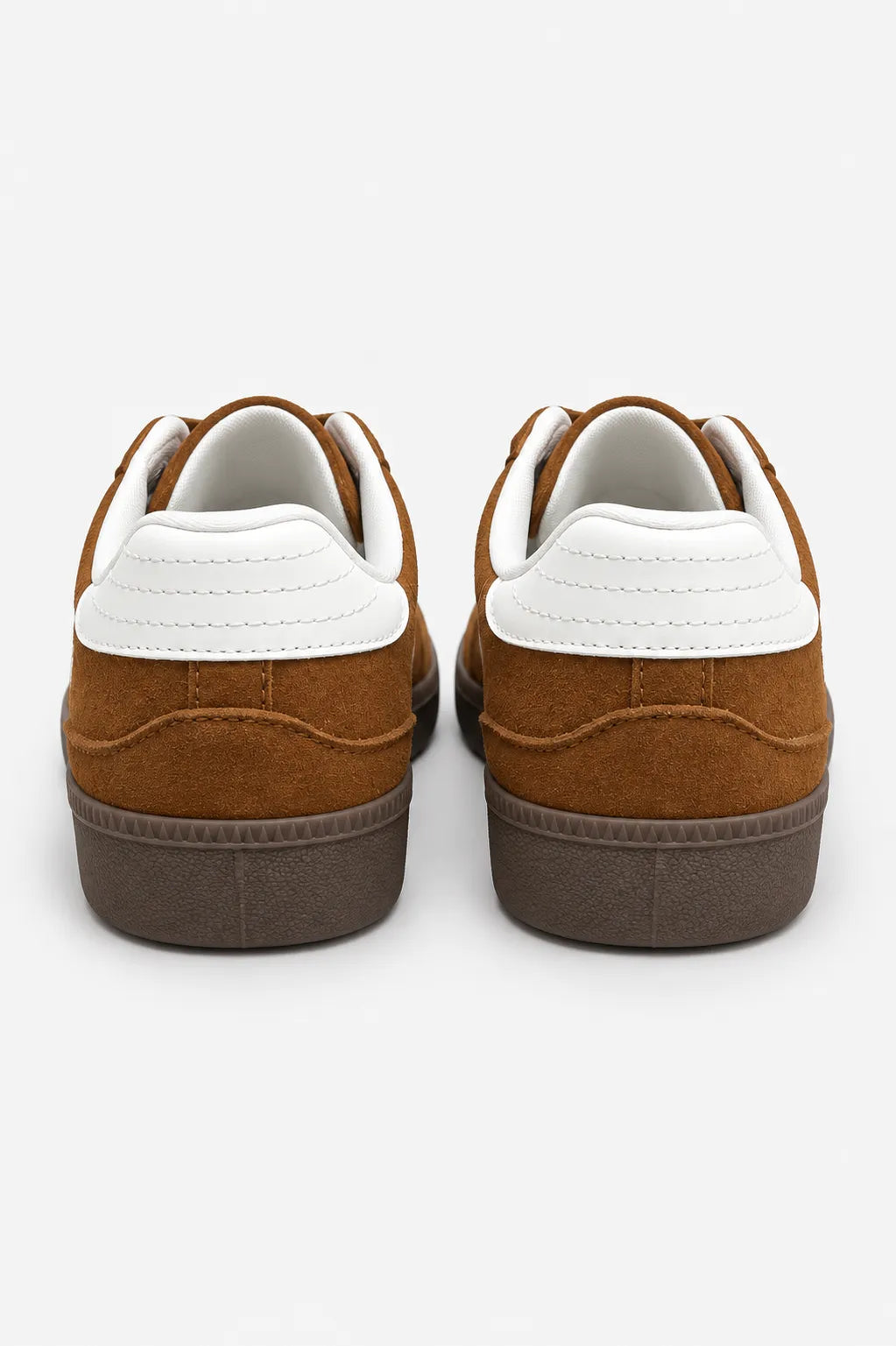 26 TENIS SUEDE 8984
