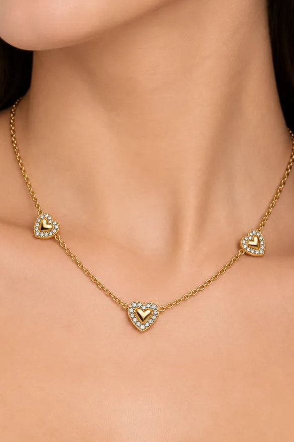 26 COLLAR CORAZONES 8820