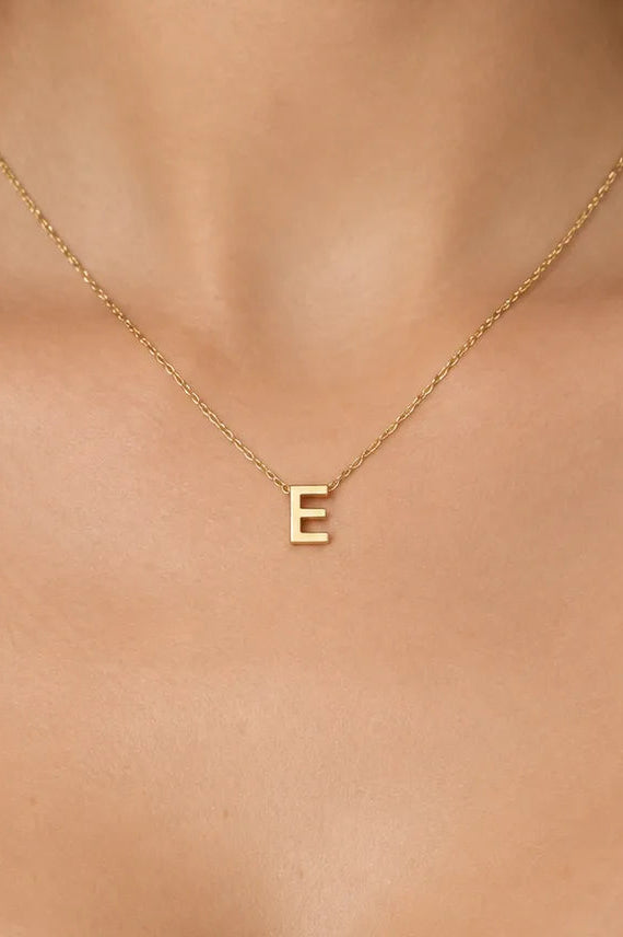 26 COLLAR LETRA E 8841.