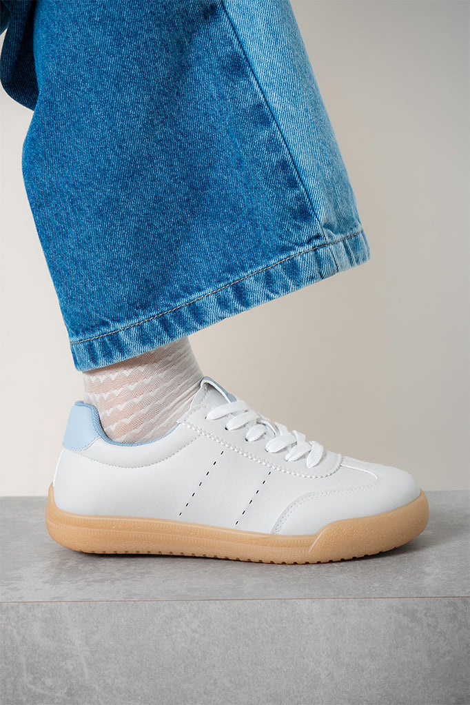 26 TENIS BASICO 8968.