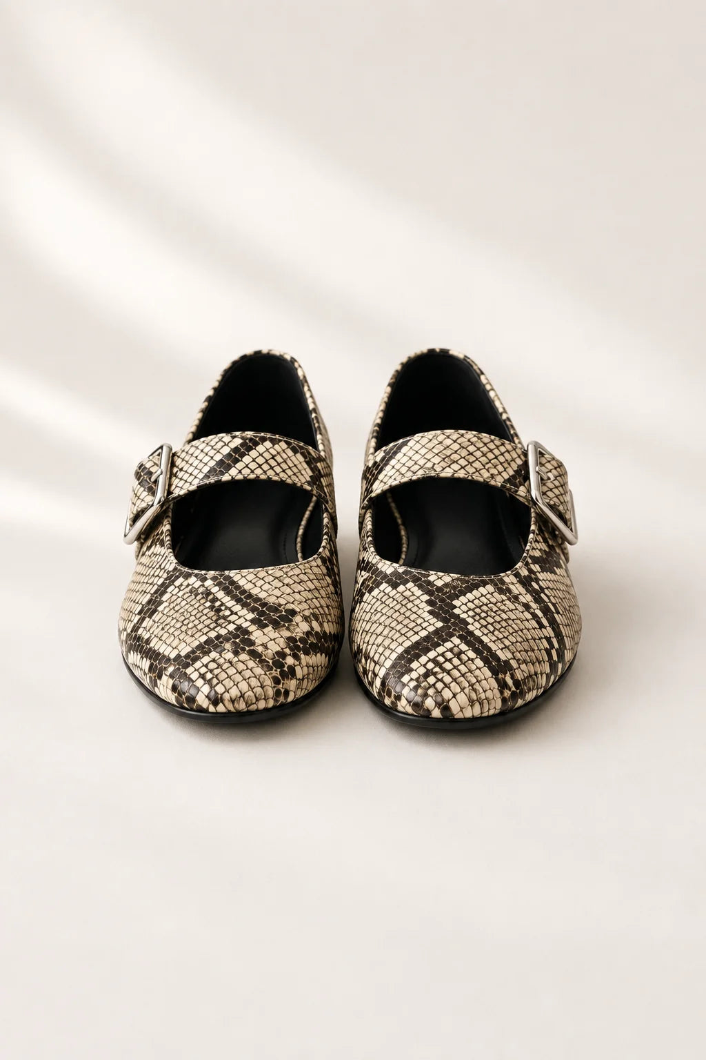 26 ZAPATO PLANO SNAKE 8964